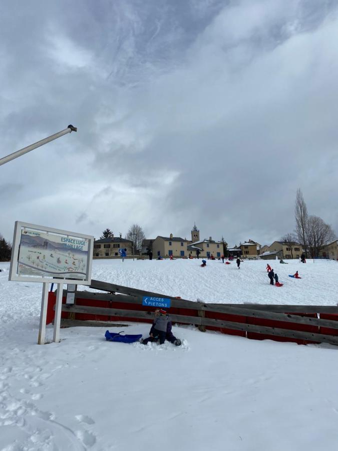 Appartement Aux Pieds Des Pistes ! Les Angles (Pyrenees-Orientales) Exterior foto